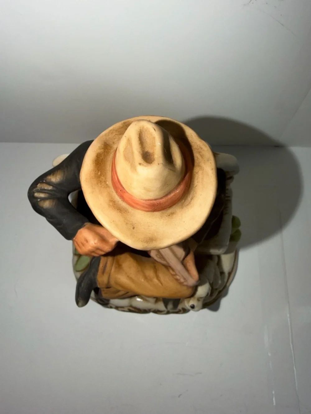 Vintage Porcelain Old Man Playing Fiddle Figurine with Dog on Bench - Picture 3 of 9